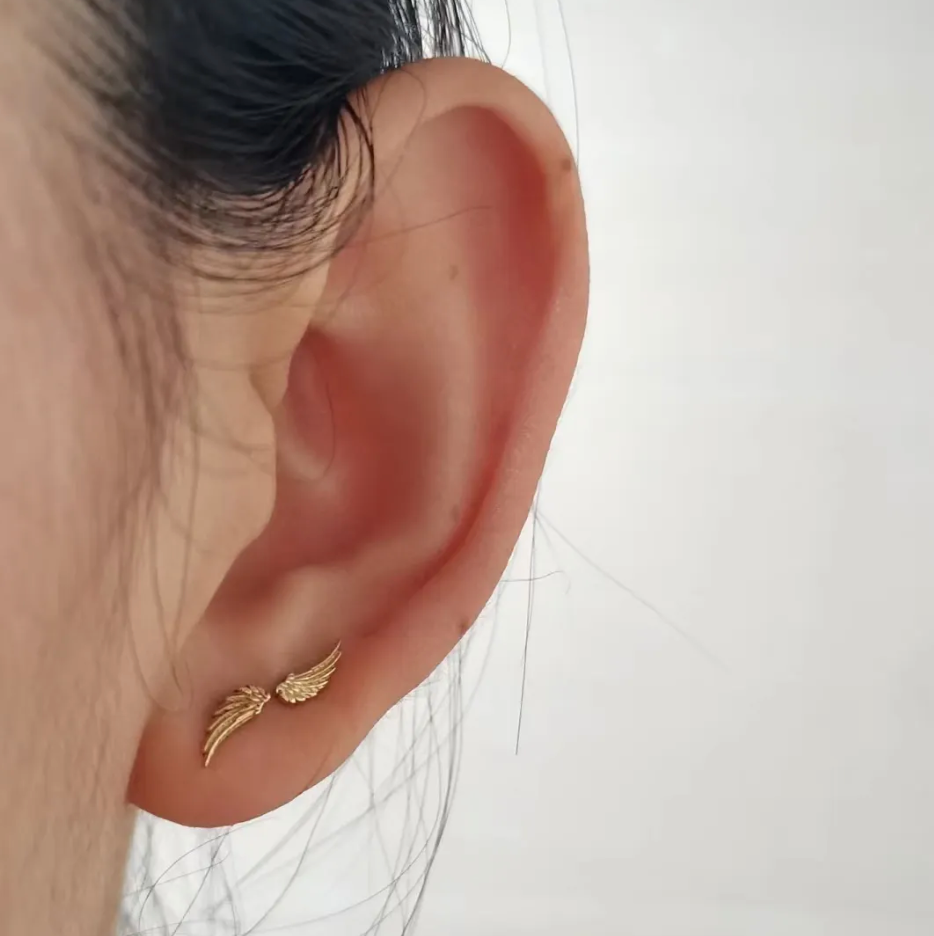 Celestial Wing - 14kt 16g Threaded end