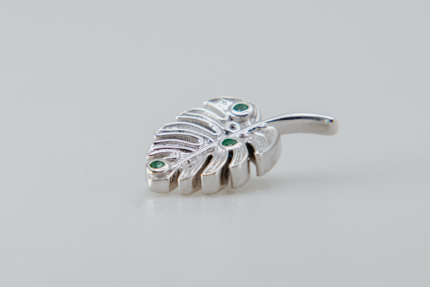 BVLA - Monstera - White Gold - Emeralds - Threaded