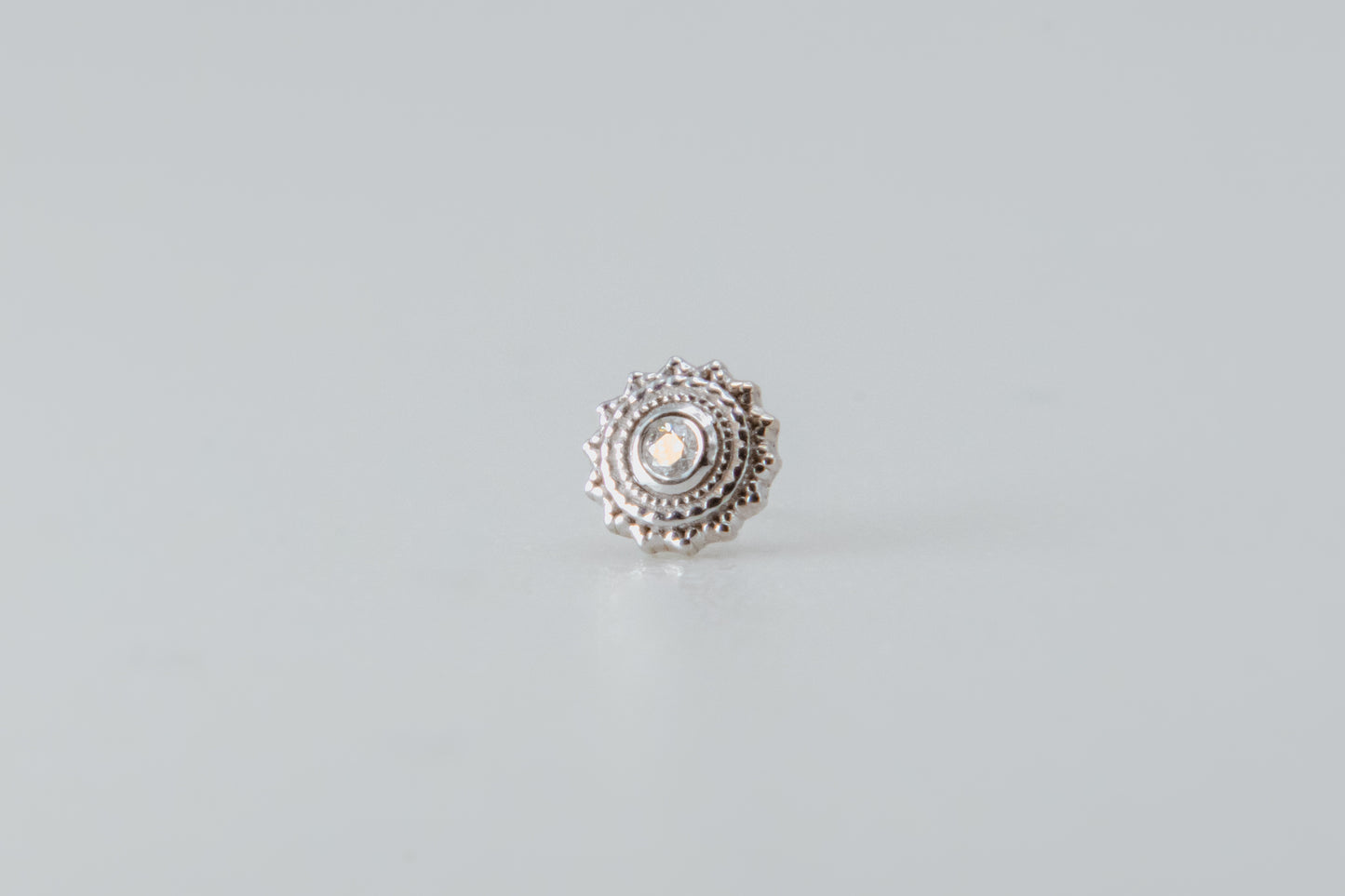 BVLA - Afghan 6mm - White Gold - Diamond - Threadless
