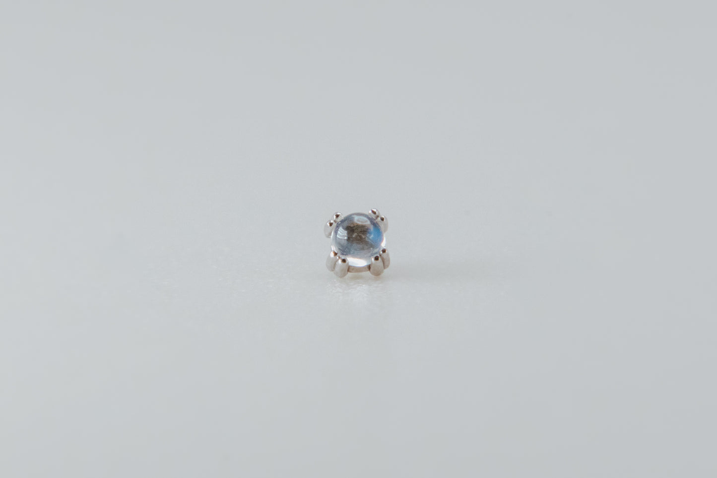 BVLA - Cab Prong - White Gold - Rainbow Moonstone - Threaded