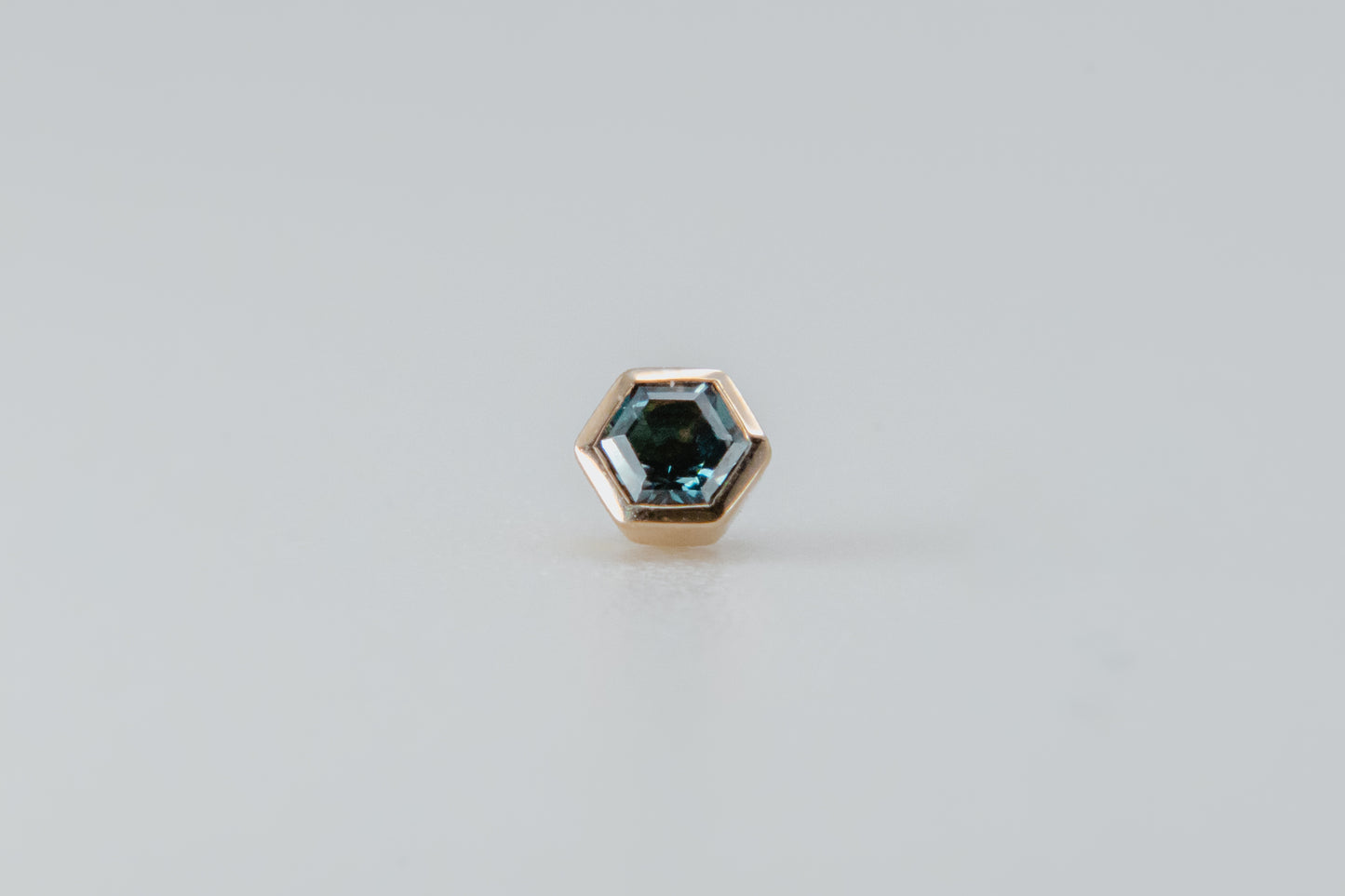 BVLA - Hexagon Bezel - Yellow Gold - London Blue Topaz - Threaded