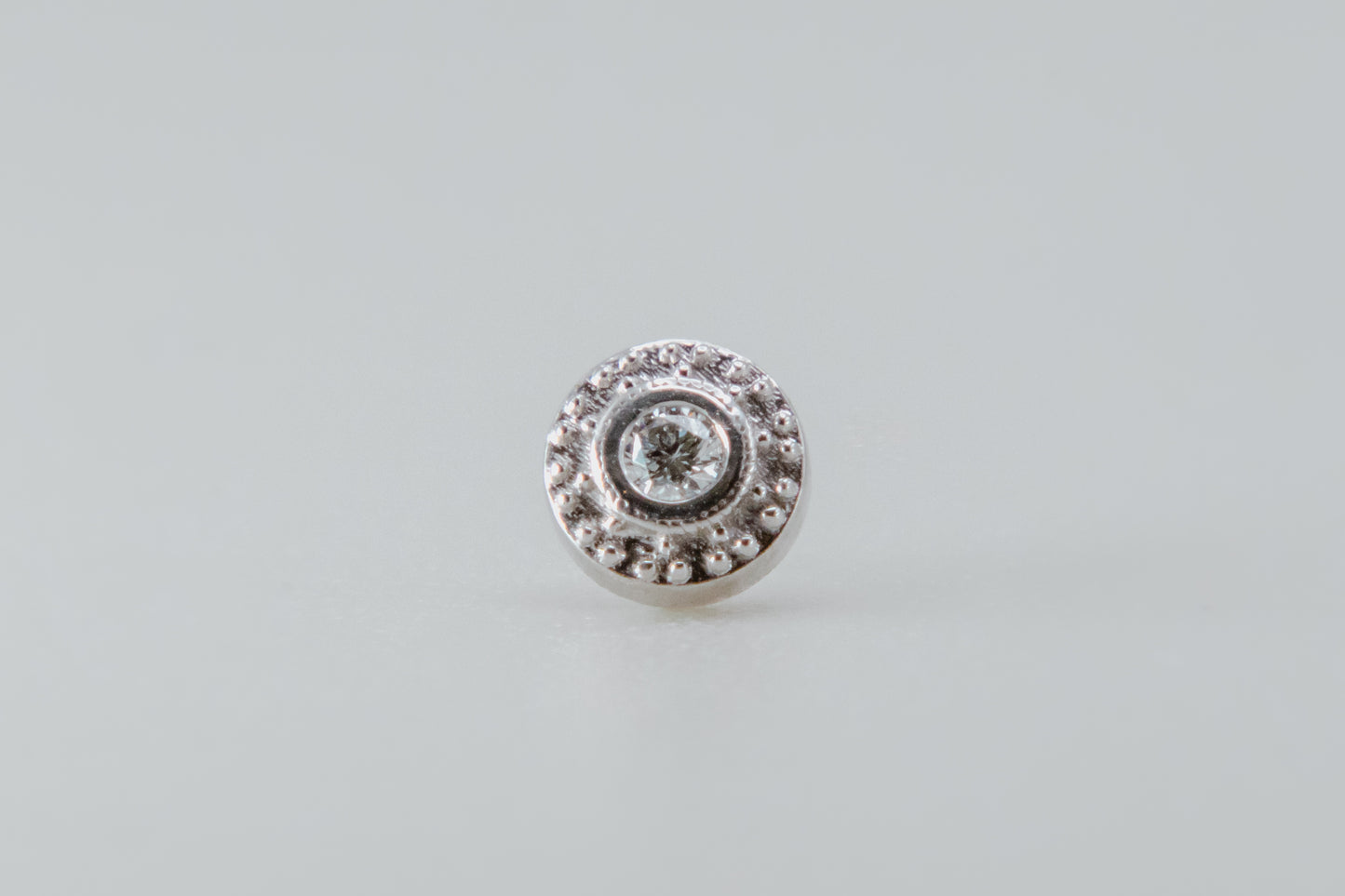 BVLA - Tiny Nanda - White Gold - Diamond - Threadless