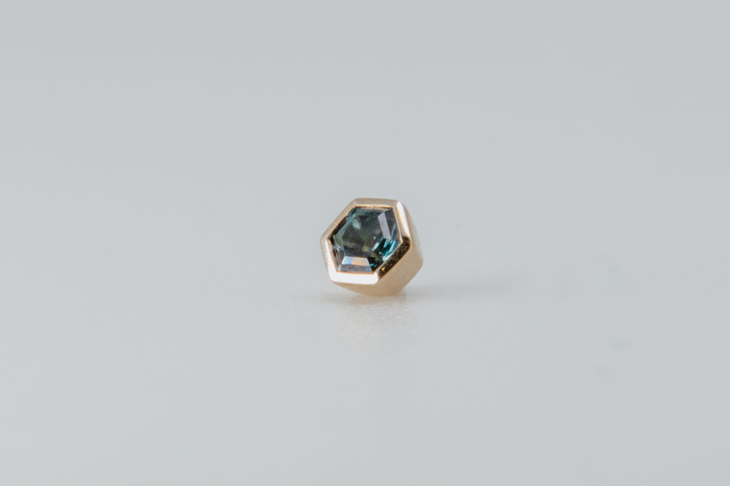BVLA - Hexagon Bezel - Yellow Gold - London Blue Topaz - Threaded